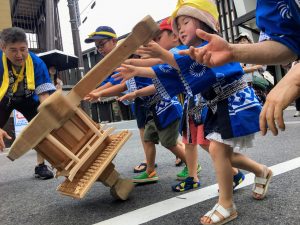 みこしまくりのようす